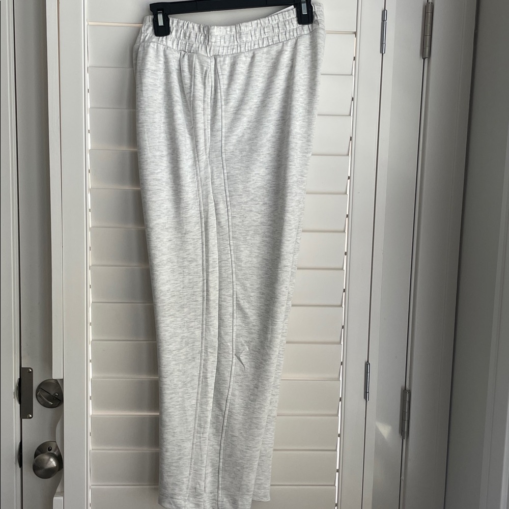 Danskin Luxe Retro Jogger Pants in Grey NWT